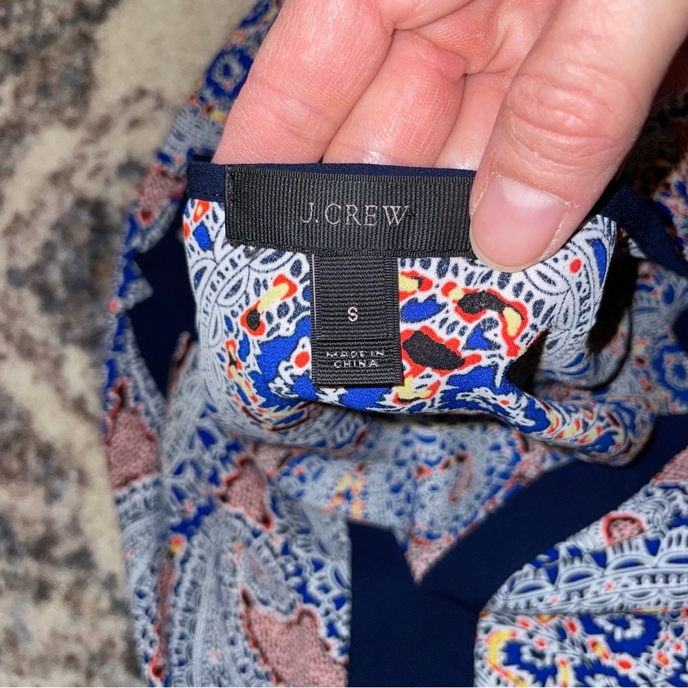 Adorable 🥰 J. Crew sheer paisley tunic blouse navy - Picture 6 of 9